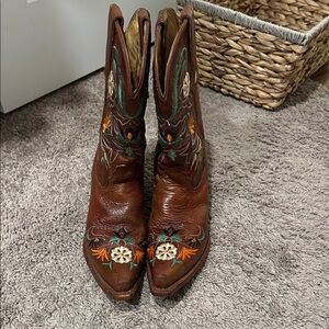 Tony Lama Women's Cinnamon Khloe Western Boots